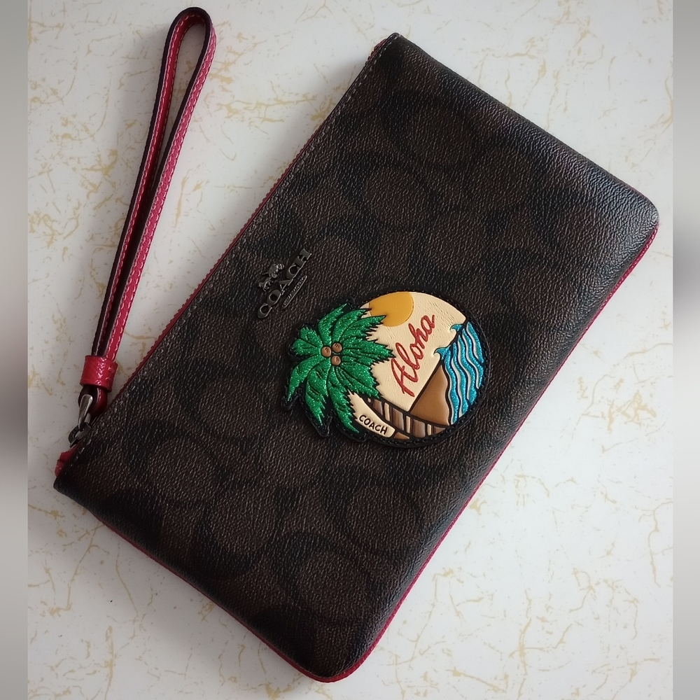 Coach Wristlet Zip Wallet Tropical Palm tree Patch